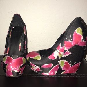 Highheel shoes